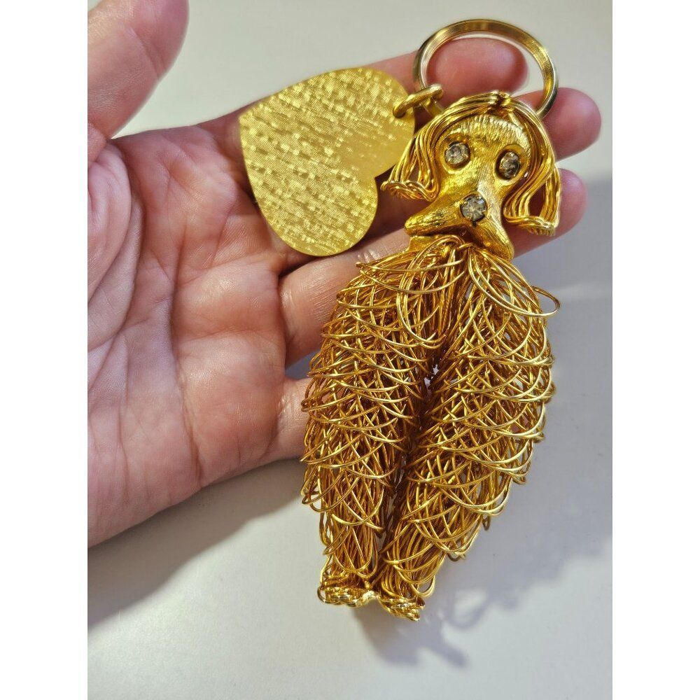 Gold tone wire puppy dog keychain heart